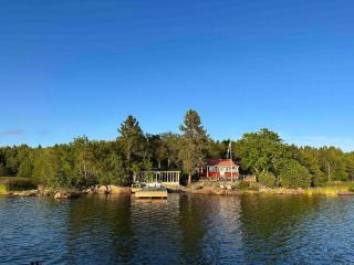 Lake House With Orangery And Sauna Near Stockholm - 3