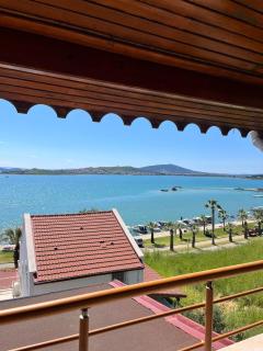 Scenic Cunda View Duplex with Terrace Near Beach - 9
