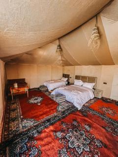Golden Dunes Desert Camp - 8