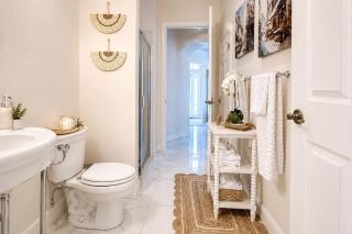 Luxury Riverfront Home with Pool in Fort Myers - 9