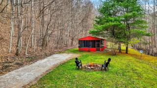 Creekside Hideaway - 3