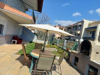 Flogita Holiday Apartments - 1