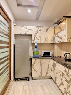 Modern 2 Bedroom Apartment in DHA Ideal Family Living - 1