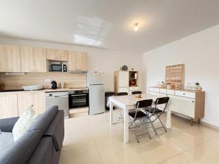 Agréable appartement pour 4 personnes à 150m de la plage - 0