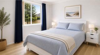 Relaxed Coastal Stay Ocean View Steps to Beach - 7