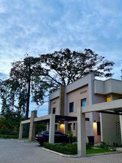 Modern 3-Bedroom Townhouse in Pearl Marina Estates - 8