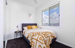 Brisbane Family House with Ensuite&Centralised A/C - 5