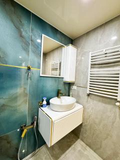 Luxury 2BR Apartment - Balcony, Square View, Central Tbilisi - 7