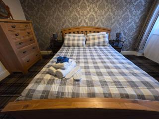 Highland Haven Apartment sleeps 8 - 1
