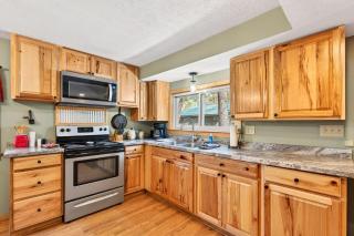 Bobcat Hideaway - 2