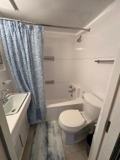 The Escape Pod Cheat Lake, Morgantown, Hot Tub, 2Bed, 2Bath - 9
