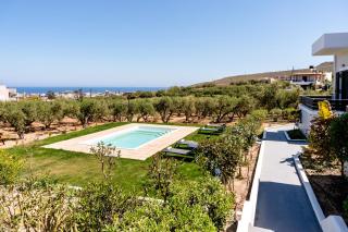 Seaside Gem near Heraklion, Villa Maro's Getaway - 6