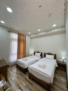 Ayvan Plaza Hotel in old city - 9