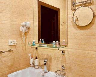 Ayvan Plaza Hotel in old city - 8