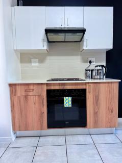 THE COZY HOME in Greenpark Boksbug by OR Tambo Airport - 7