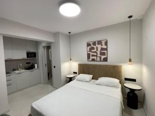 Glyfada Seaside White by Taurus - 8