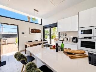 Hillside Luxury Villas by NRAS - 3