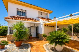 Villa privada con piscina, jardín y BBQ cerca de Madrid - 7