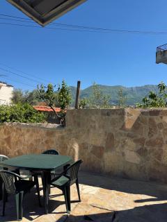 DANEN - Quiet Apartment with Mountain Views, Self Check-in - 2