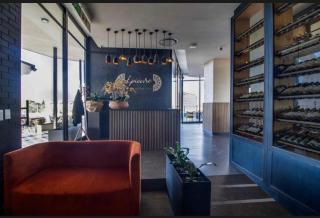 Modern Rosebank 1BR Walk to Mall and Gautrain - 8