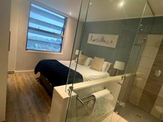 2 Bedroom at The Apex on Smuts in Rosebank - 9