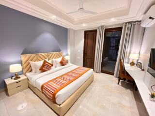 Hotel South Ex Residency - South Ex near AIIMS Delhi - Couple Friendly - 5