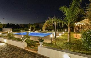 Stunning Home In Floridia - 2