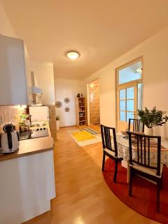 Apartment in Prague's Best Local Area - 6
