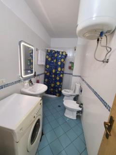 Family Sized - Beach Apartment - 8