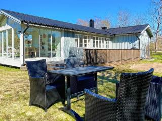 5 star holiday home in FÄRJESTADEN - 5