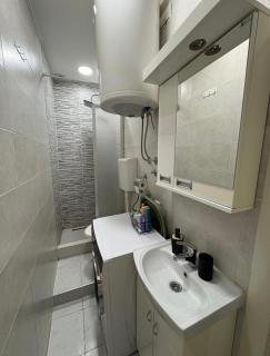 Apartment DD - 2