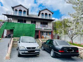 Near Airport City Free Parking - 0
