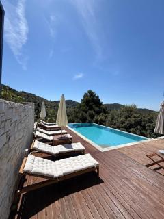 Damari Luxury 3 Bedroom Villas with Private Pool, Skiathos - Skiathos-stad - 8