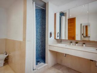 Elegant Villa with Private Pool - 4