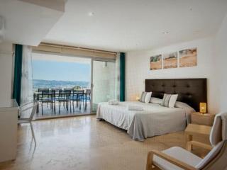 Elegant Villa with Private Pool - 2