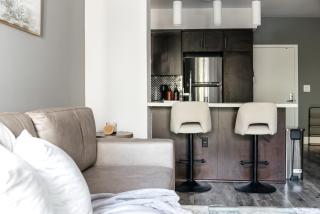 Modern 1 BR in the Heart of Hollywood - 3