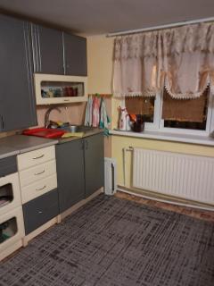 Traditional 4BR House Near Airport & City - 0