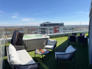 Exclusive Penthouse And SPA - 9