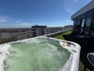 Exclusive Penthouse And SPA - 8