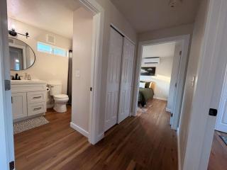 Modern Urban Container Retreat Sleeps 5 Near UofA, Banner, Central Tucson - 5