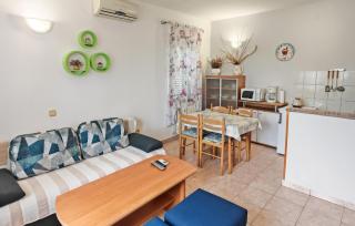 Stunning Home In Pavicini - 8