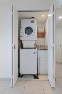 Dwell @ 22, Oceanfront Apartment - 7