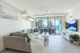 Dwell @ 22, Oceanfront Apartment - 9