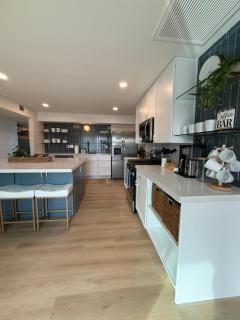 Location! Pool, Hot Tub, Game Room near Old Town & ASU - 4
