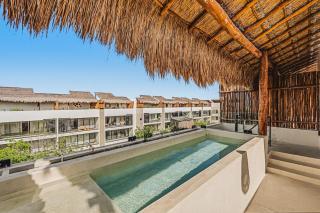 Quiet 2BR Penthouse w Private Pool and Gym, CoWork - 7