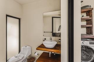 Serene 3BR Penthouse w Private Pool and Roof plus Gym - 1