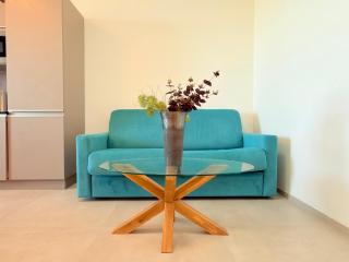 Sea & Pool Apartment - 5