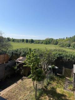 4 bedroom terrace house in desirable neighbour - 3