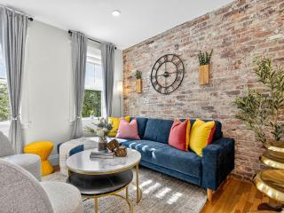 Harvard MIT Cozy retreat with permit Parking close to Subway - 8