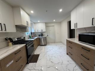 Vancouver Cozy Room on Knight Street- Downtown 5 Min, Free Parking - 4